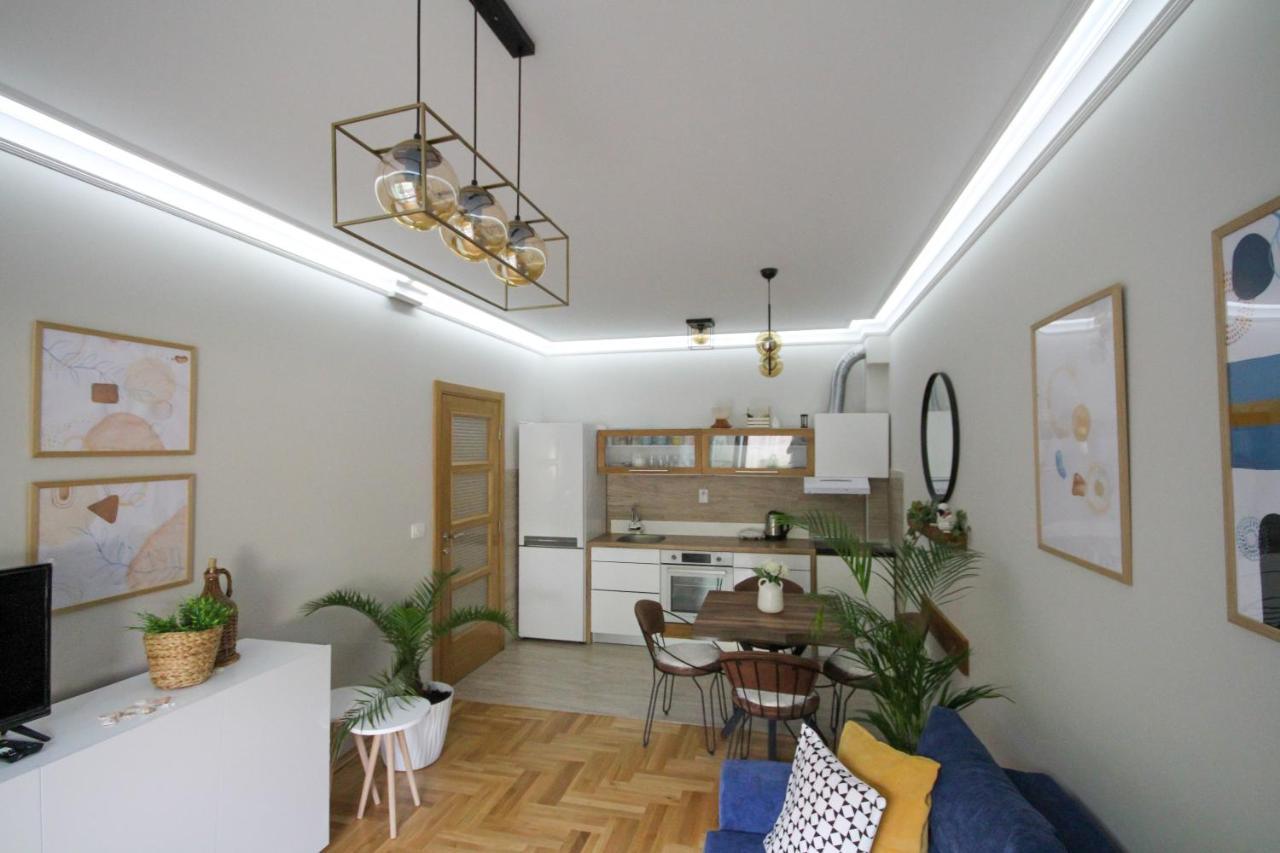 Laki Apartment Tivat Exterior photo