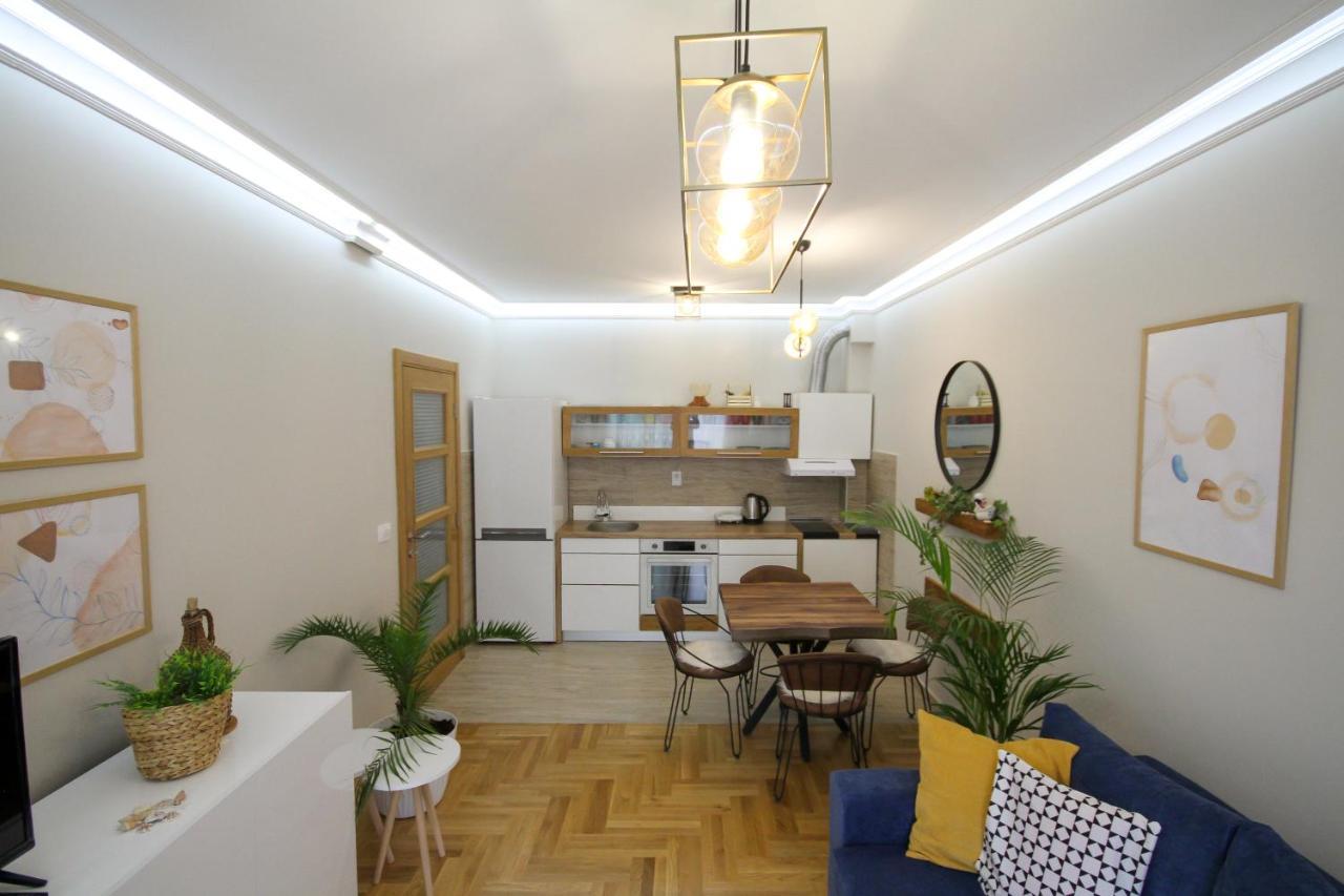 Laki Apartment Tivat Exterior photo